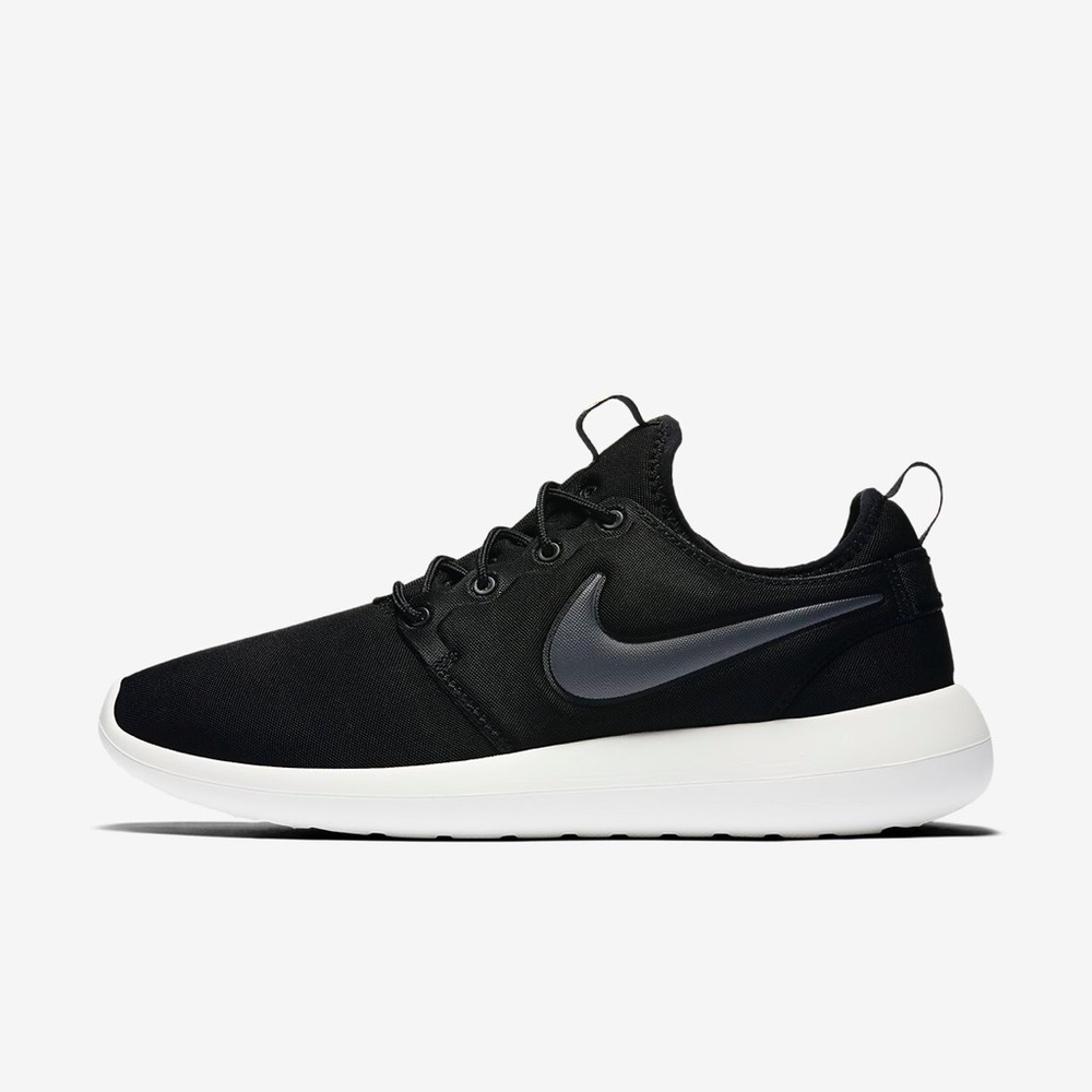 NIKE ROSHE BLACK